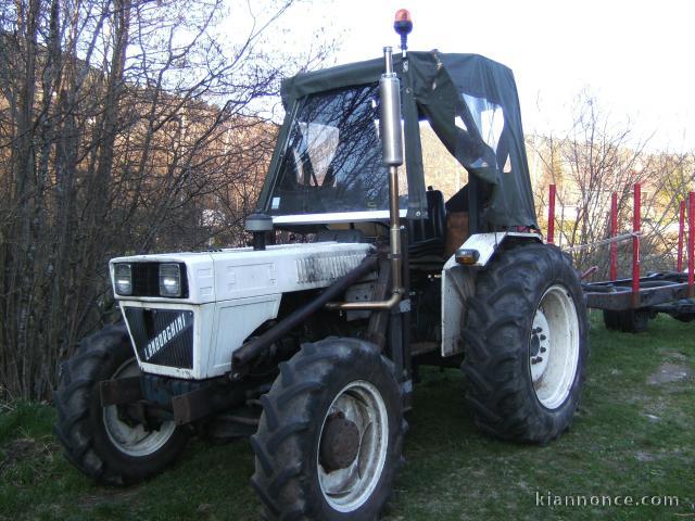 tracteur lamborghini 4 roues motrices