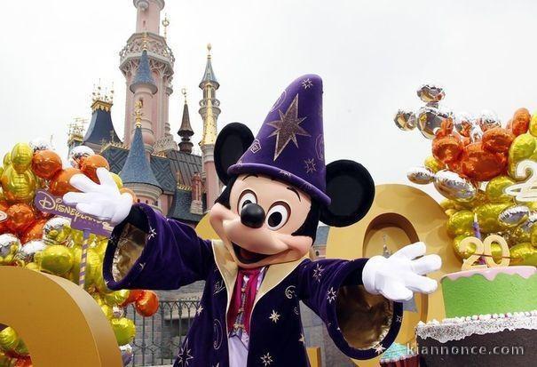 BILLET DISNEYLAND PARIS 1 JOUR / 2 PARCS HIVER