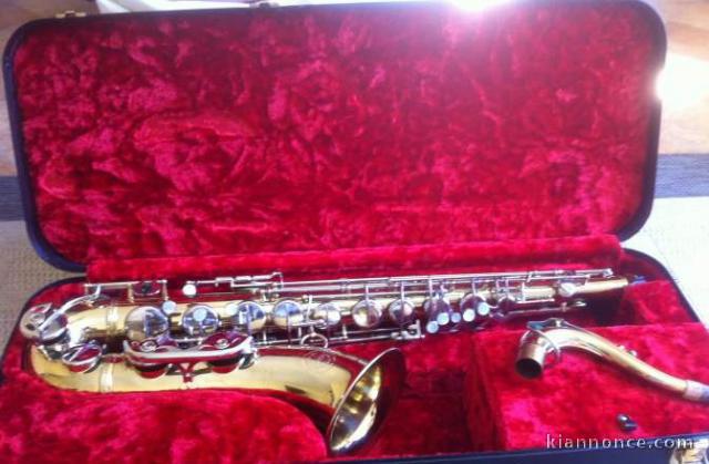 Saxophone ténor encore neuf