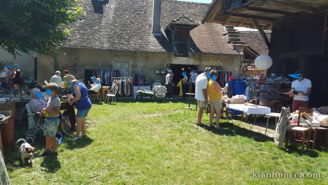 vide-greniers, antiquités, arts de table, trouvailles