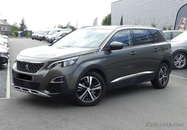 Peugeot 5008 Année modèle: 2018 Kms