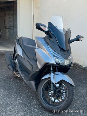 Honda Forza 125 de 2016